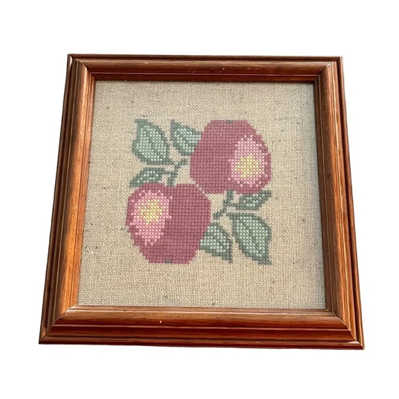 Apple Needlepoint Framed - Picture 1 of 5